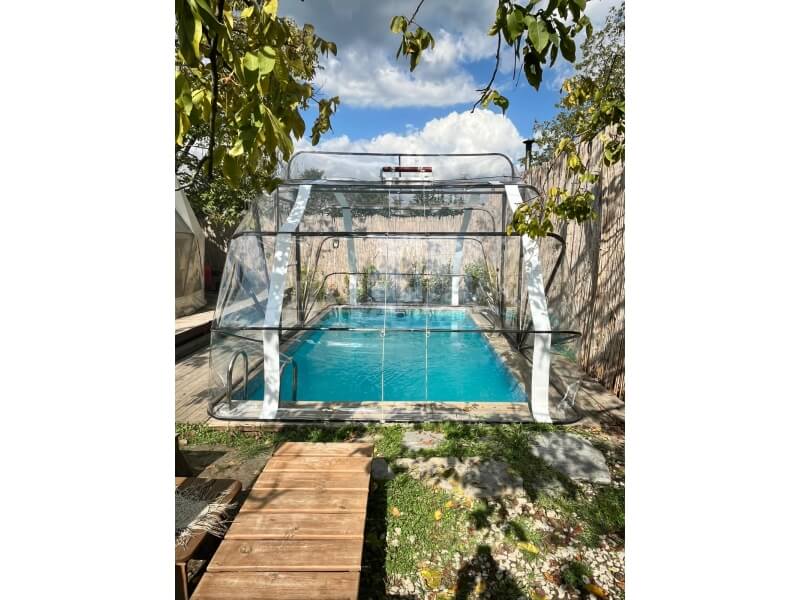 Havuz Kapatma Akordiyon Sistem Sakarya’da modern ve dayanıklı havuz kapatma akordiyon sistemleri. Duru Branda ile dört mevsim konforlu ve estetik çözümler.